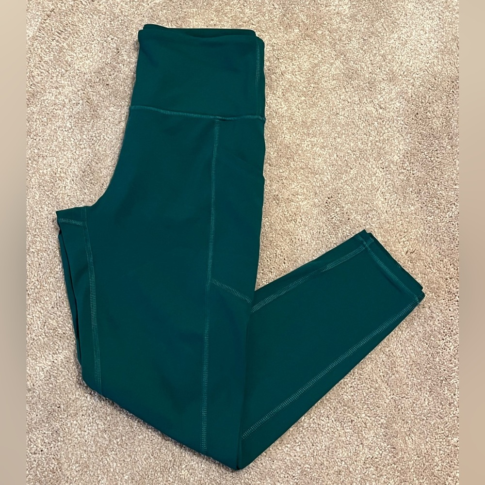 Women’s green Zobha leggings. Medium. Great pre-owned condition